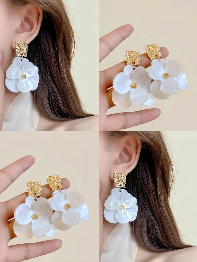 Flower on Left Ear Meaning: Is She Taken or Single?